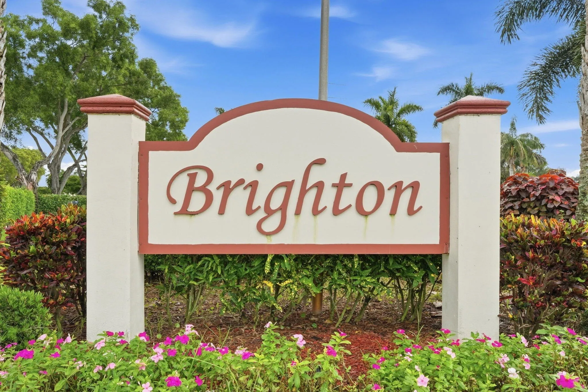 31-web-or-mls-209_Brighton_E_06041