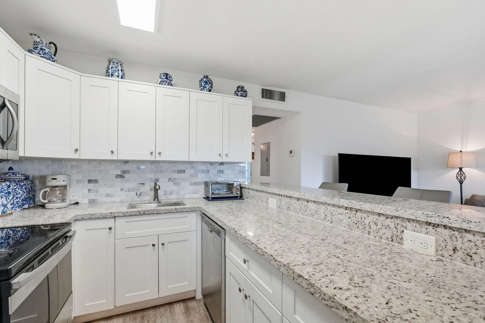 14-web-or-mls-209_Brighton_E_05978