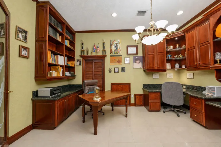 24. Office B