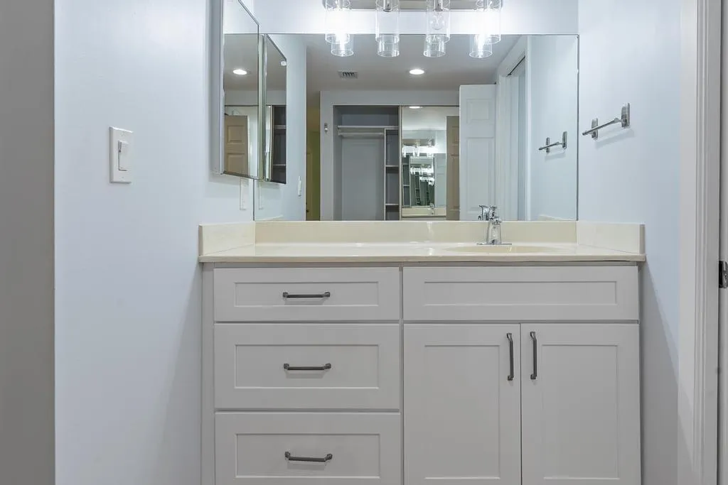 4307 Wood Ride Rd - 036