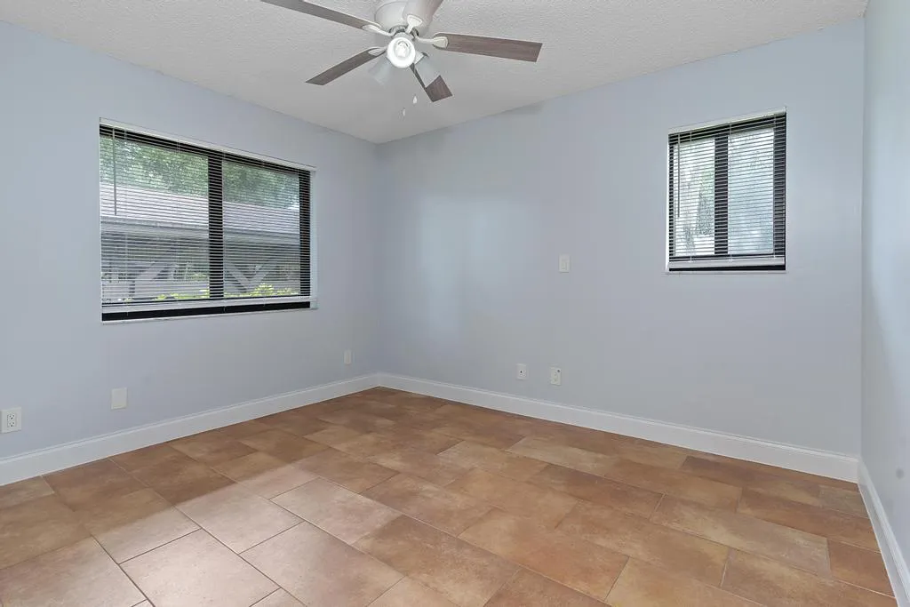 4307 Wood Ride Rd - 029