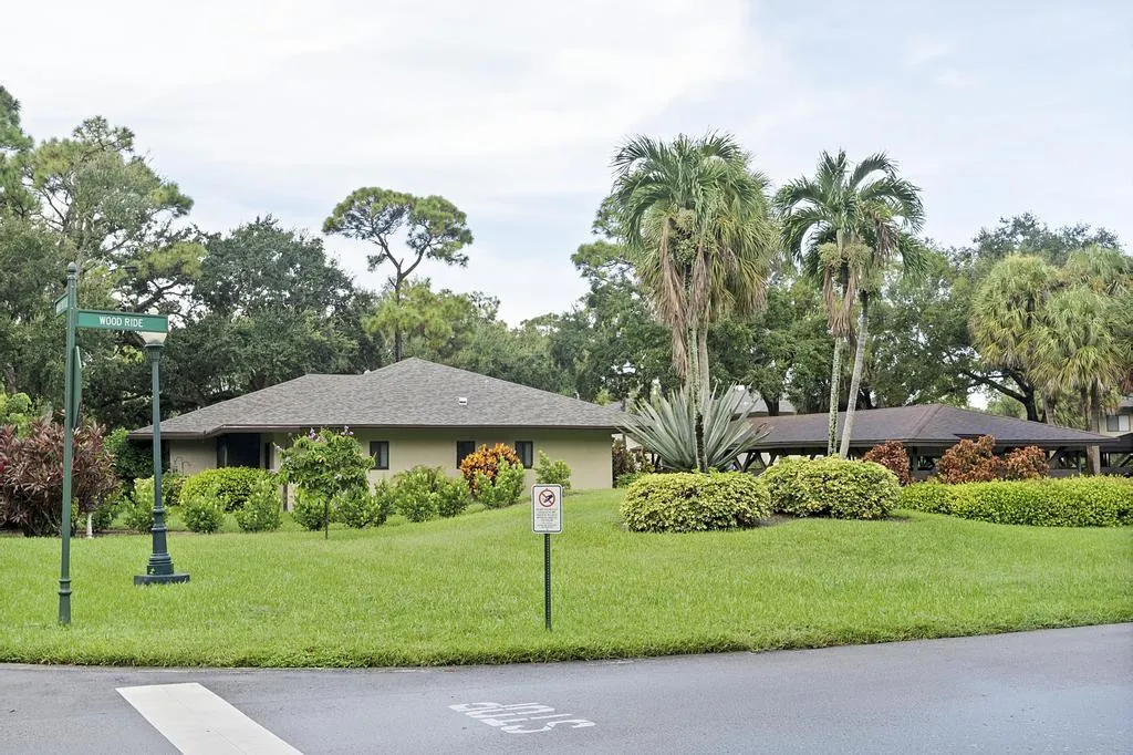 4307 Wood Ride Rd - 001