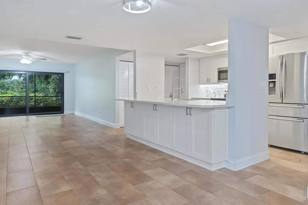 4307 Wood Ride Rd - 018