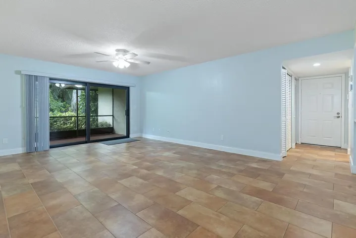 4307 Wood Ride Rd - 022