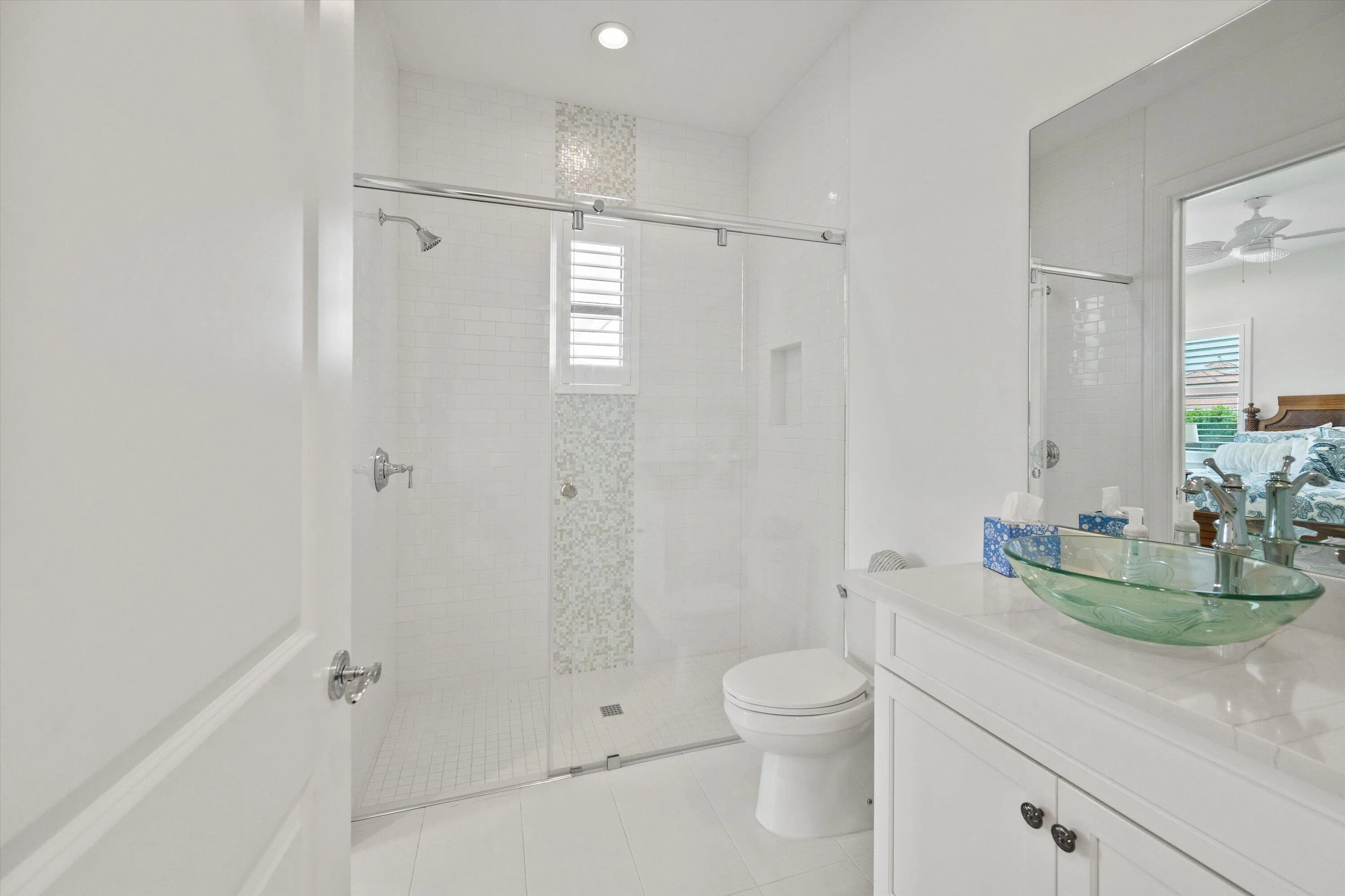 Third bedroom bathroom