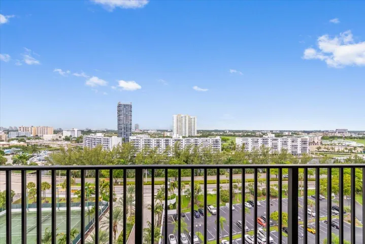 39-300Three-Islands-Boulevard-312-27