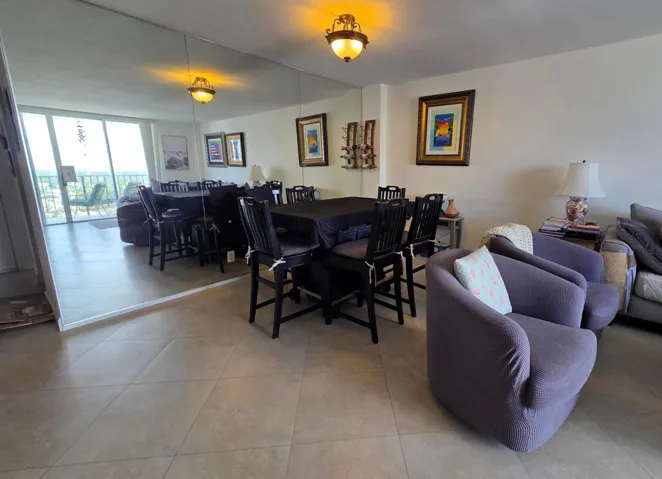 1900 S Ocean Blvd 15-K dining room 1