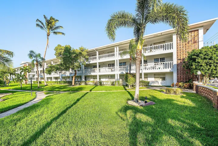 001-2455Northeast51stStreet-E102-FortLau