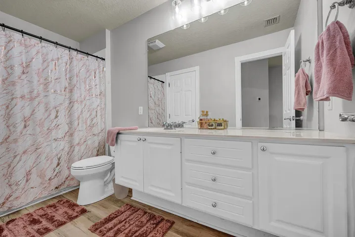 2nd Bathroom
