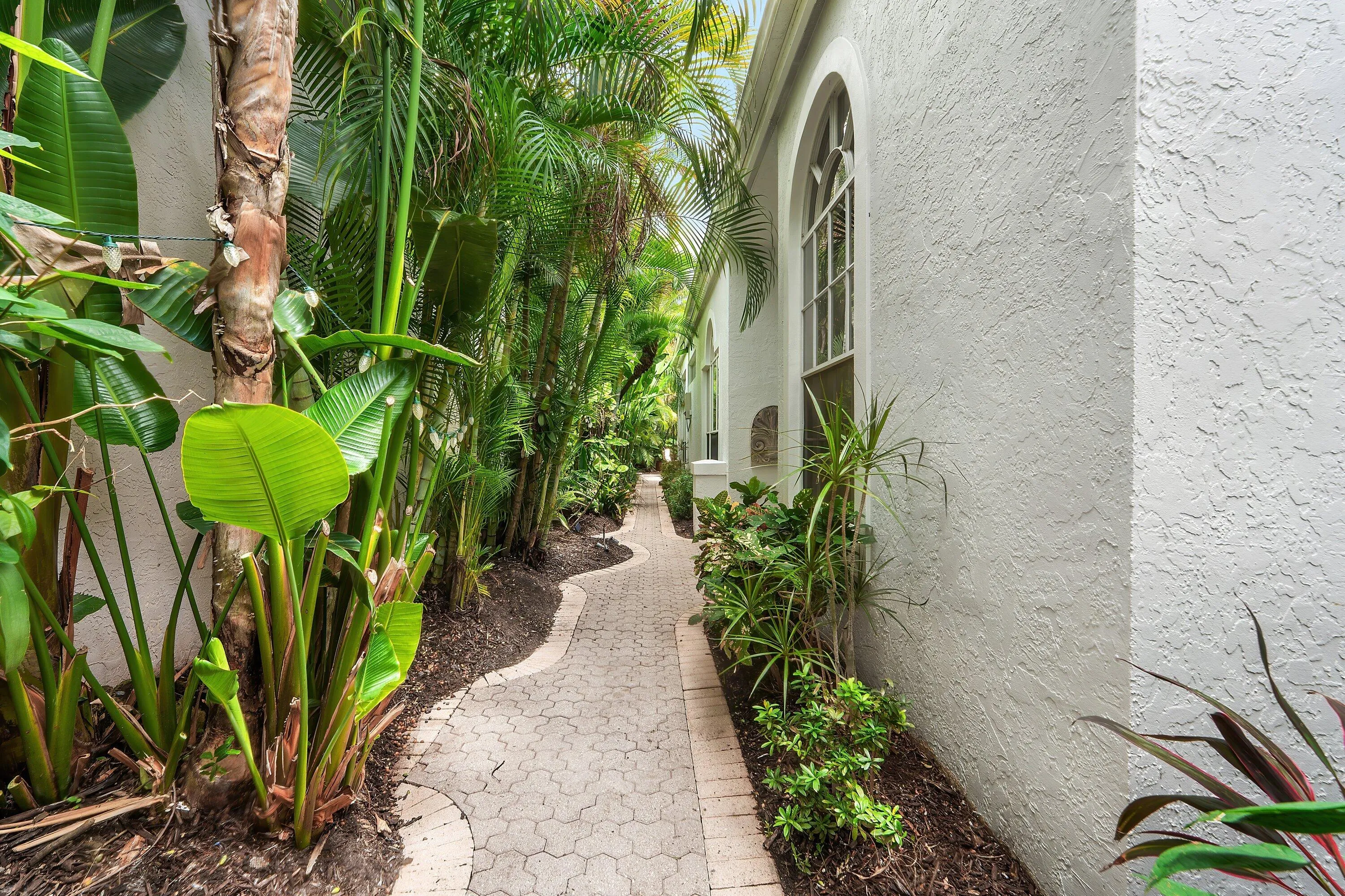 006-241CoralCayTerrace-PalmBeachGardens-