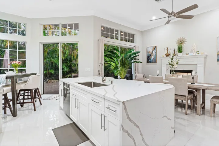 008-241CoralCayTerrace-PalmBeachGardens-