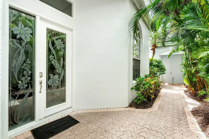 008-241CoralCayTerrace-PalmBeachGardens-