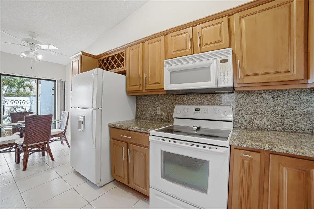 35-Kitchen-B