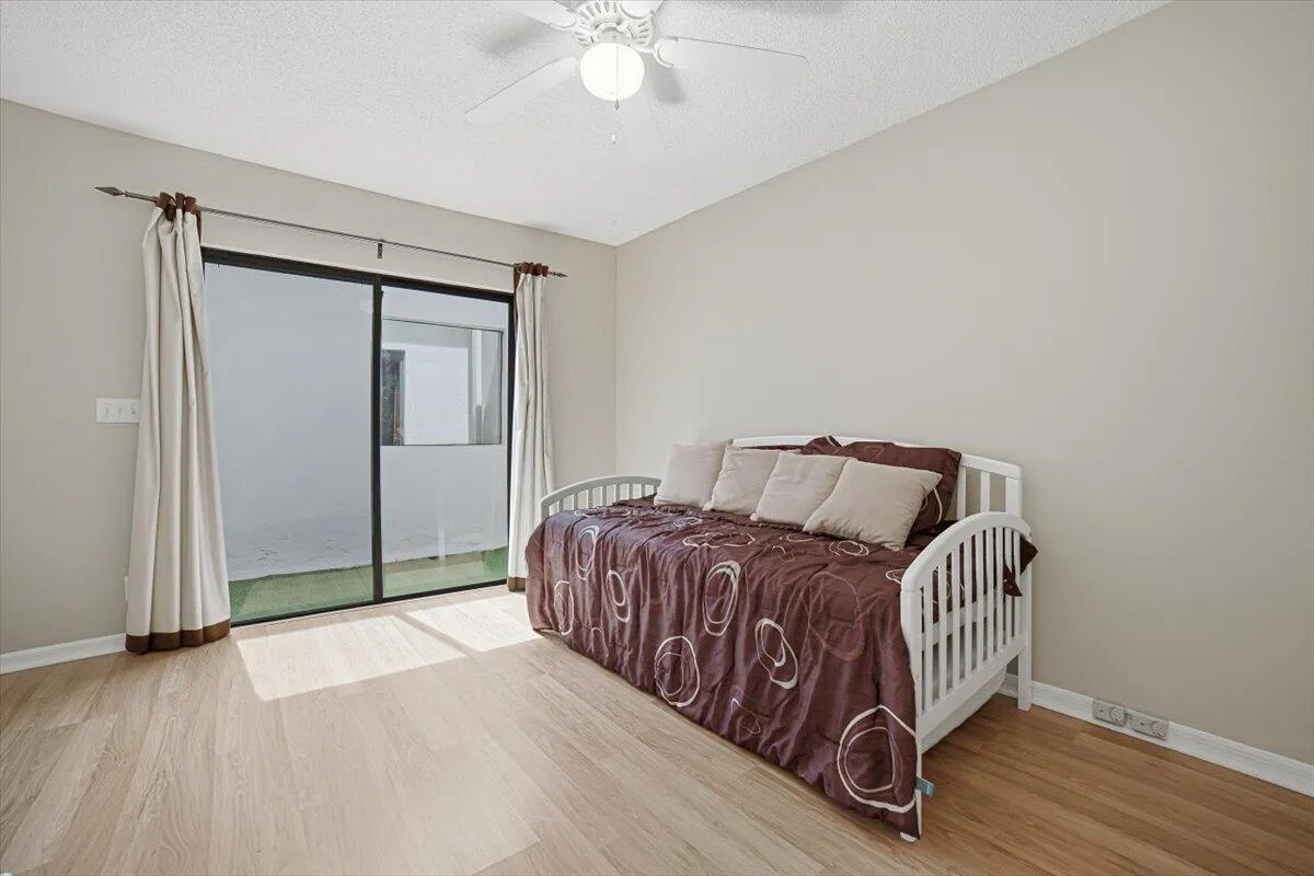 23-Bedroom2-C