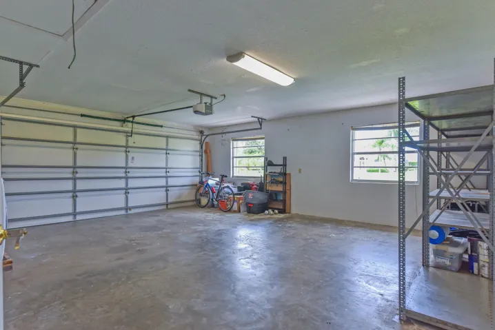 Oersized Garage