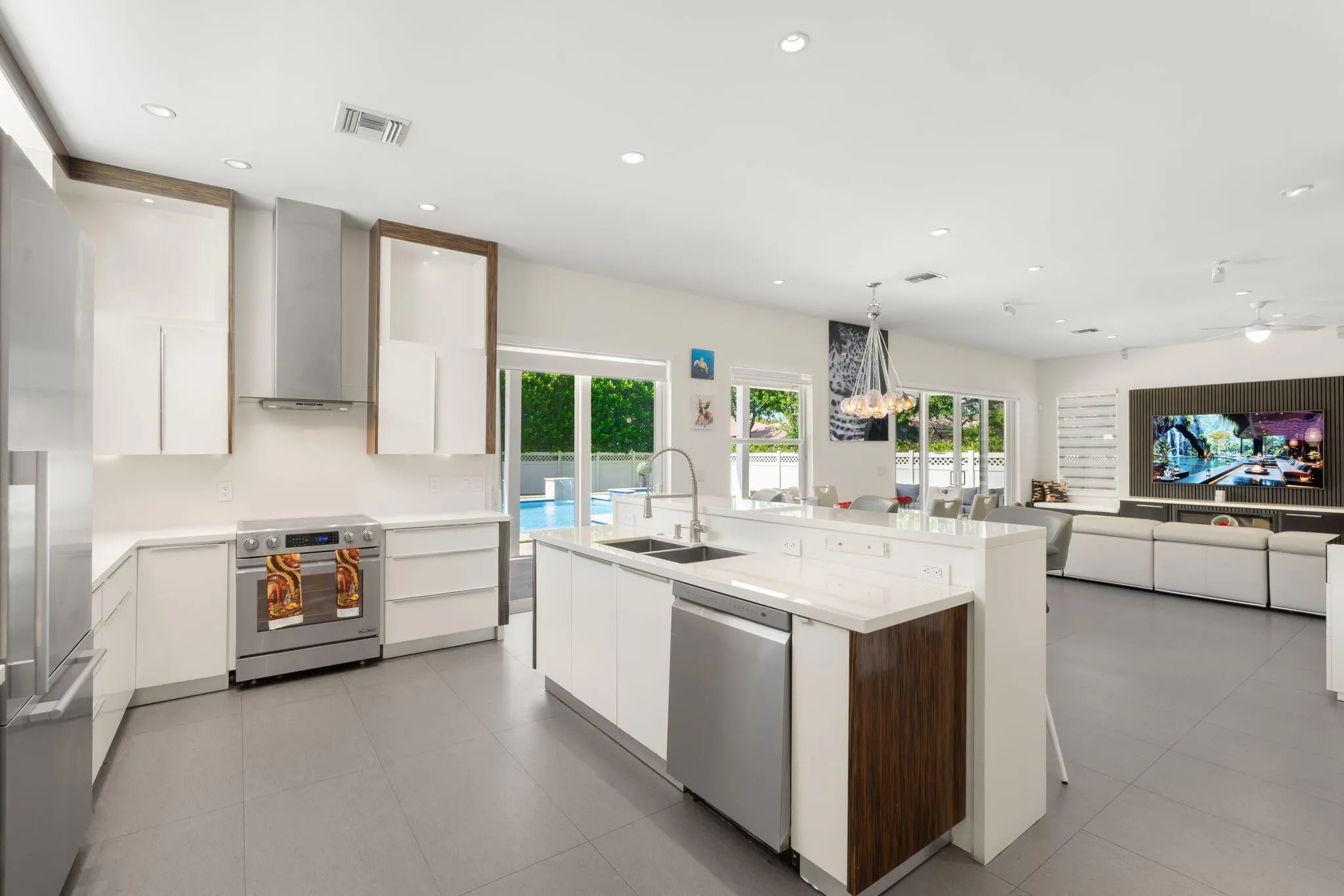 25-web-or-mls-1254 NW 102nd Way, Coral S