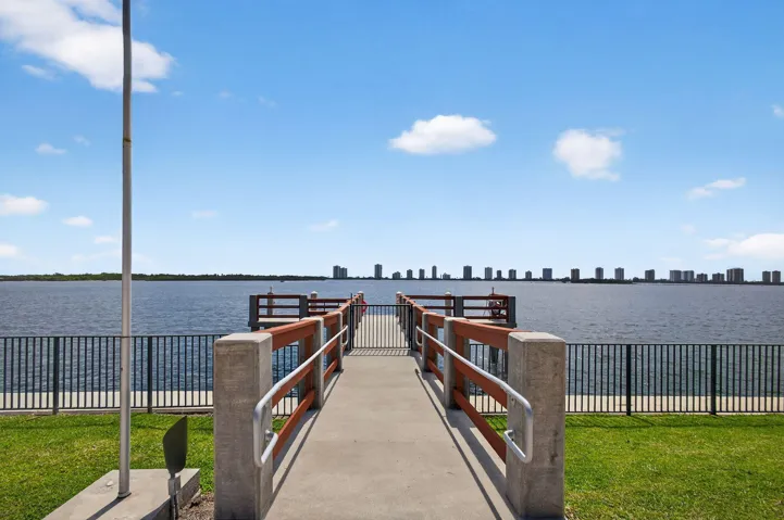 Day Dock
