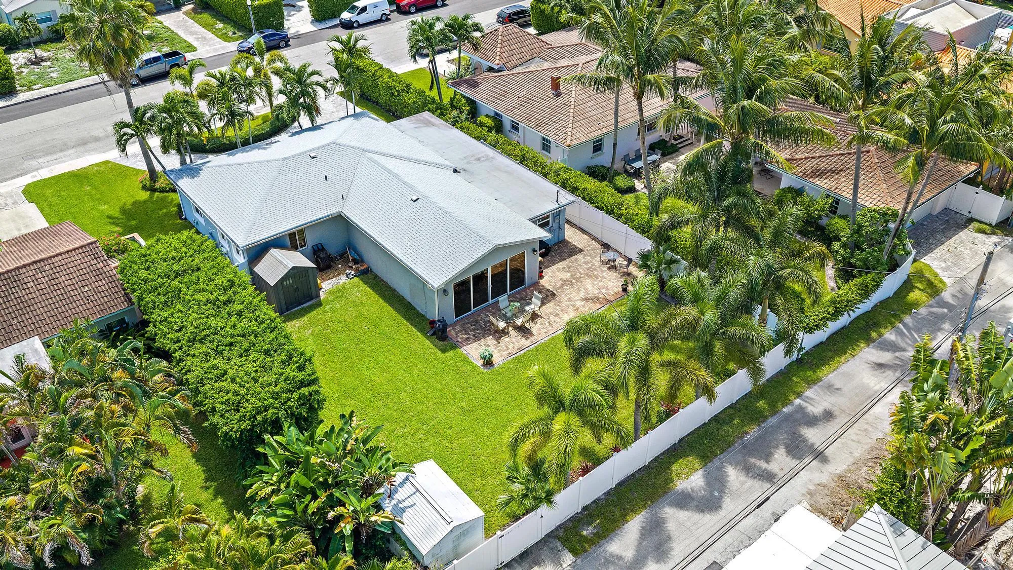 243 Gray St-33