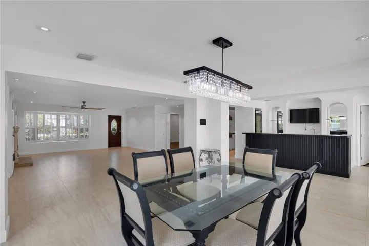 Great open floor plan concept is perfect for entertaining
