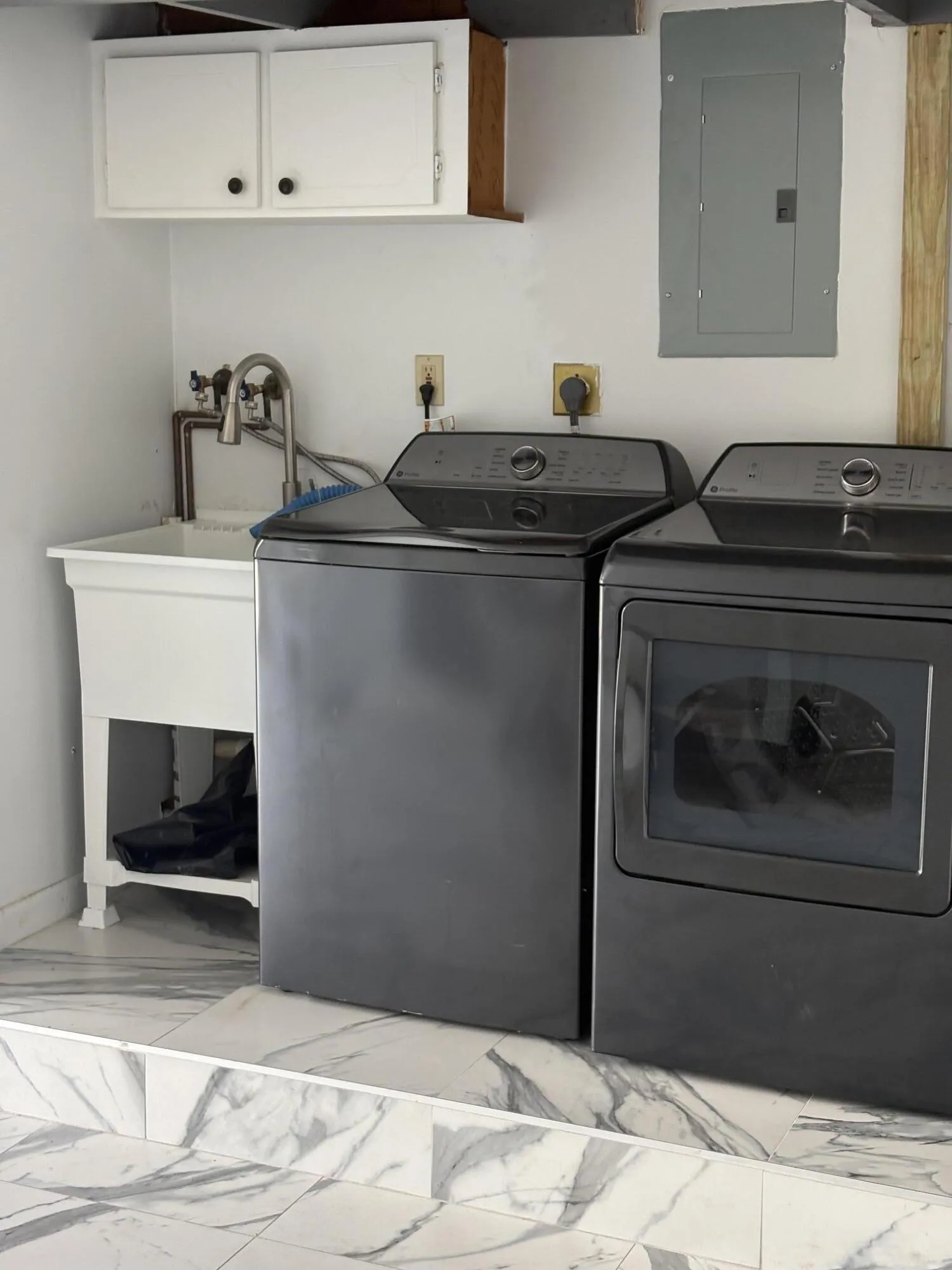 washer dryer sink