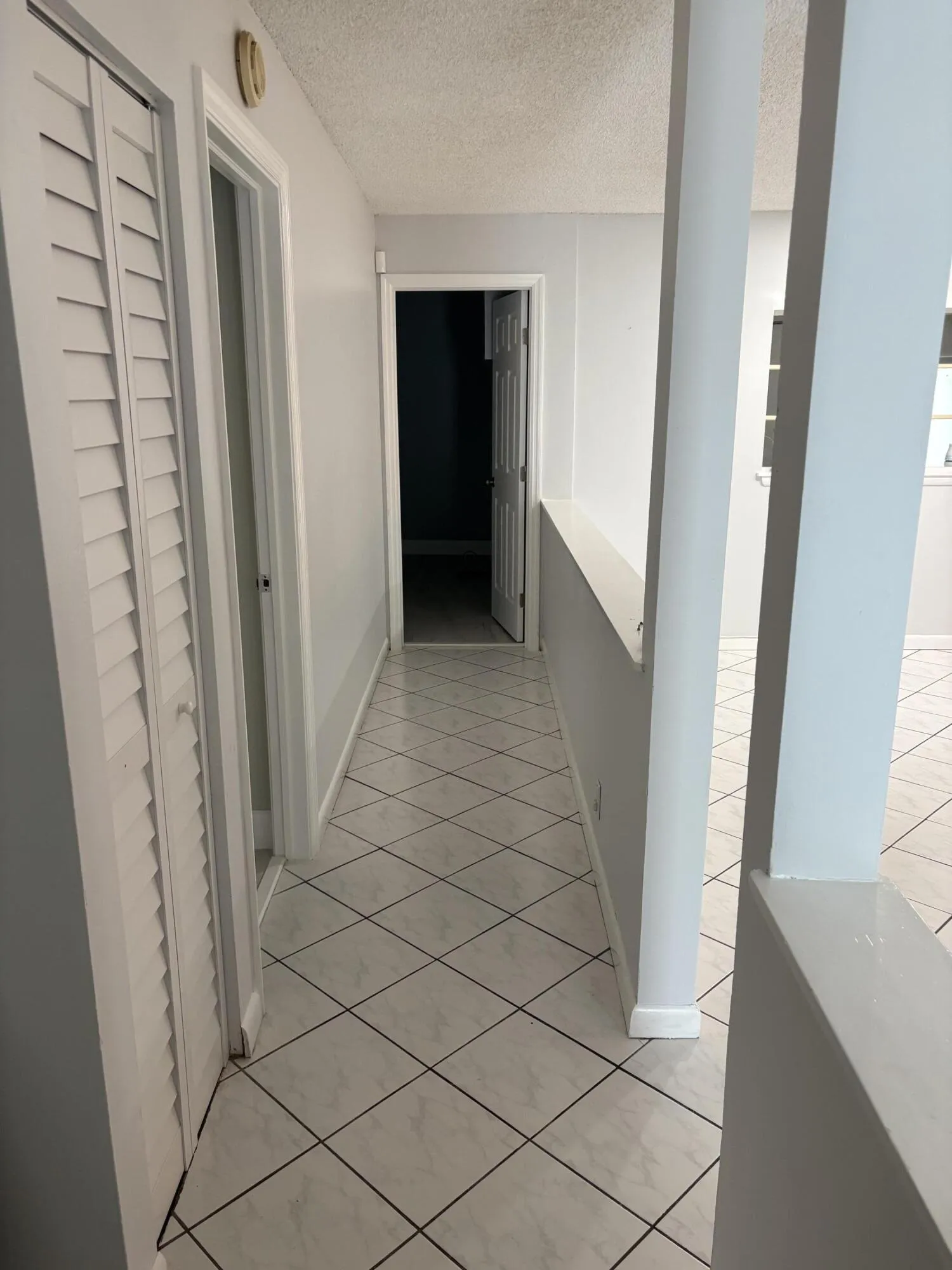 passage to bedrms