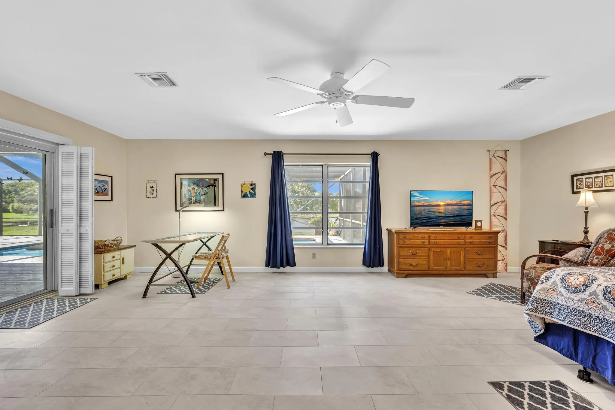Huge Primary bedroom with pool access