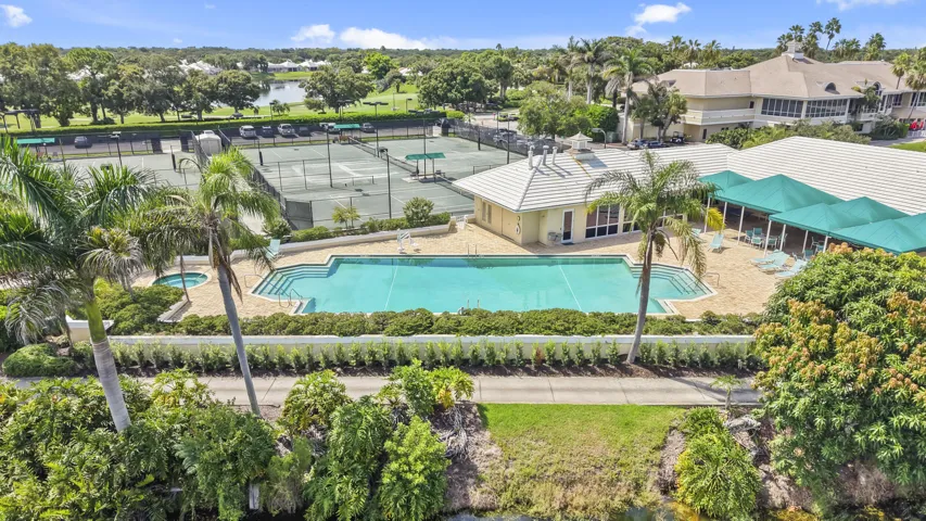 46_palm city + brookhaven way + pool 01