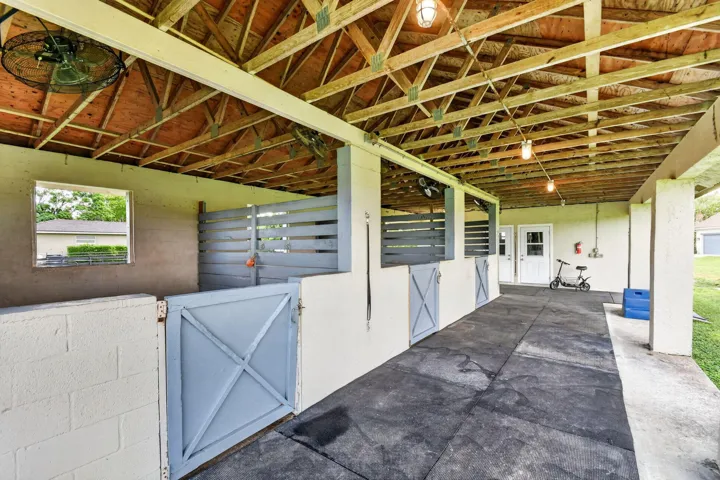 Barn