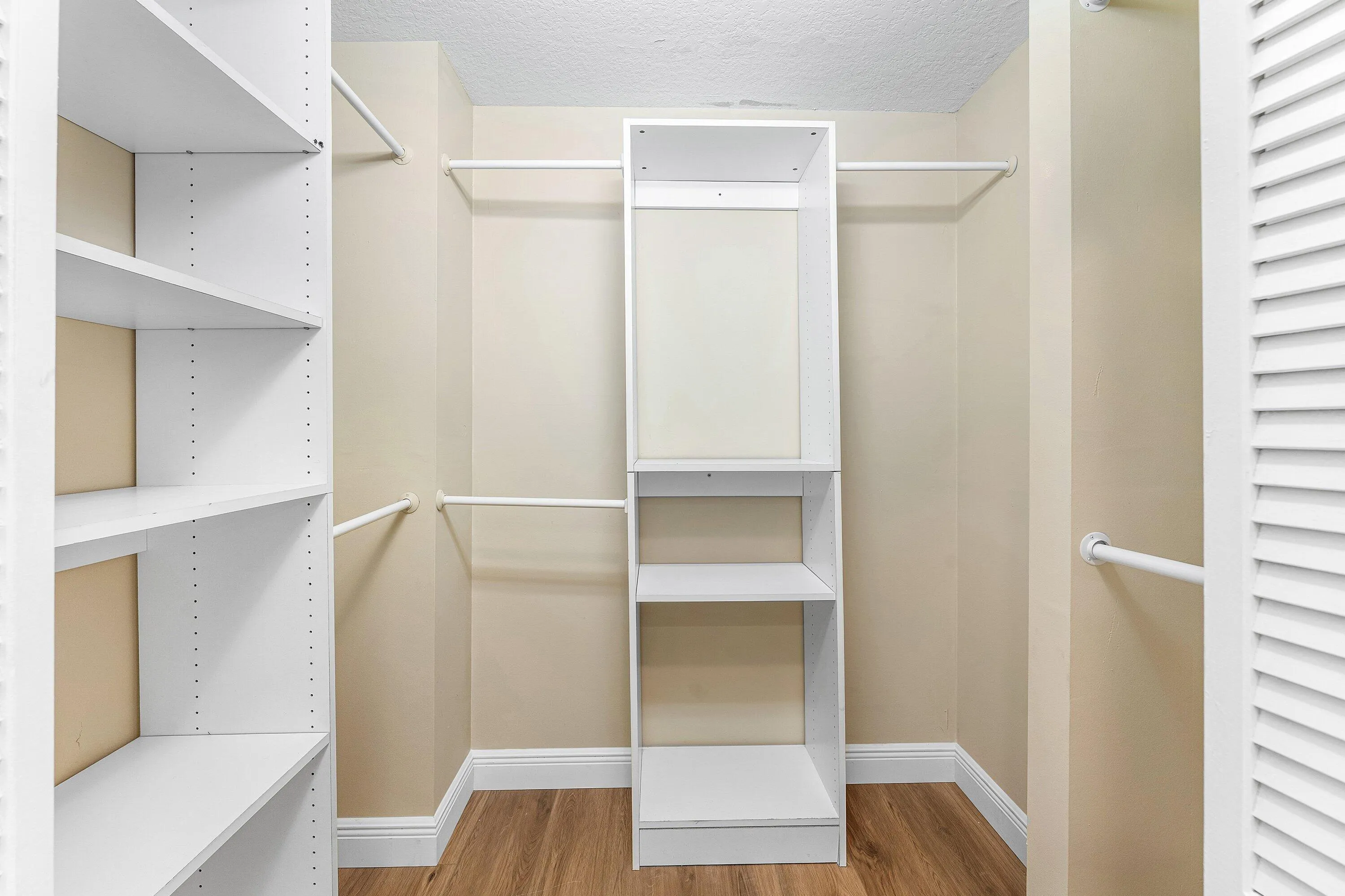 MASTER CLOSET