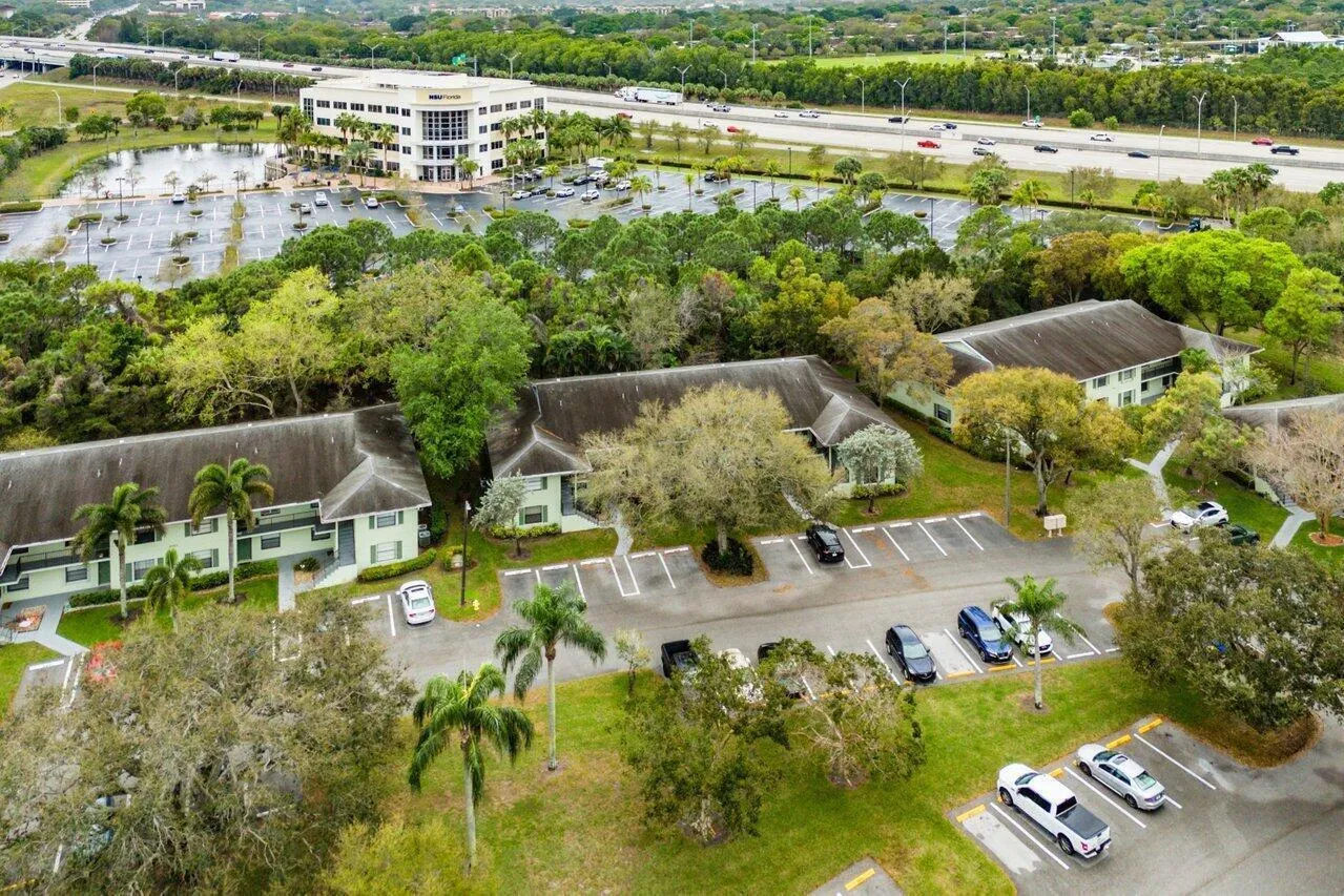 042-2001SabalRidgeCourt-A-PalmBeachGarde