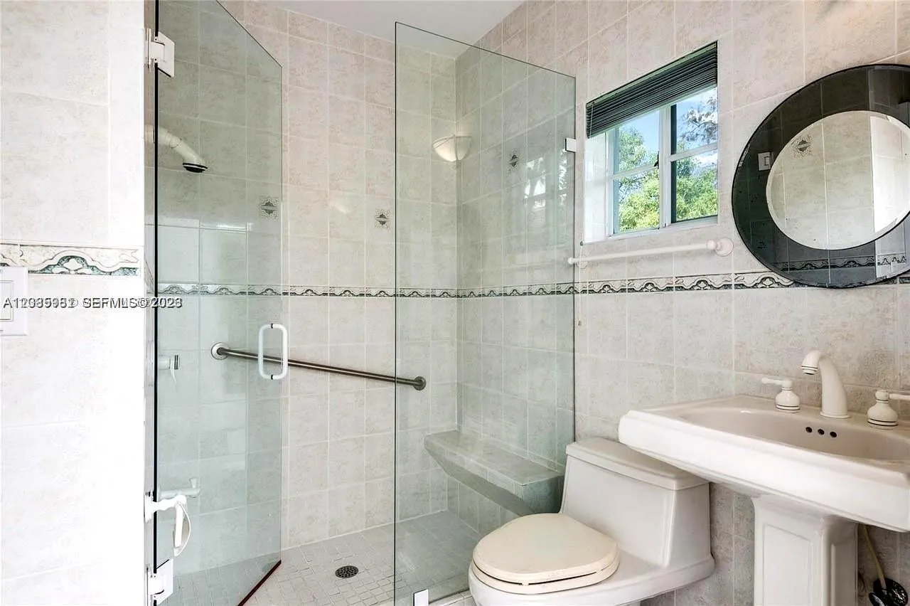 Property photo 64