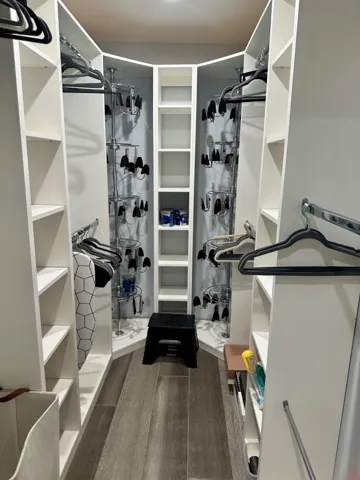 Walk In Closet