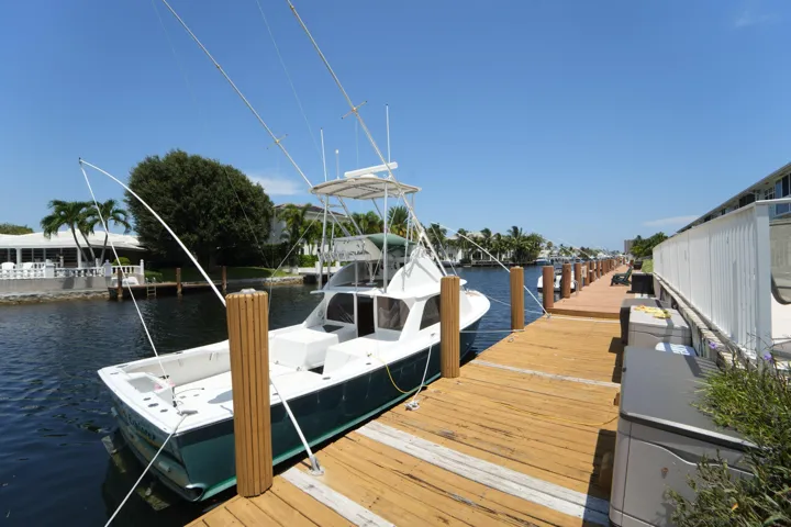 Lighthouse Point a-19