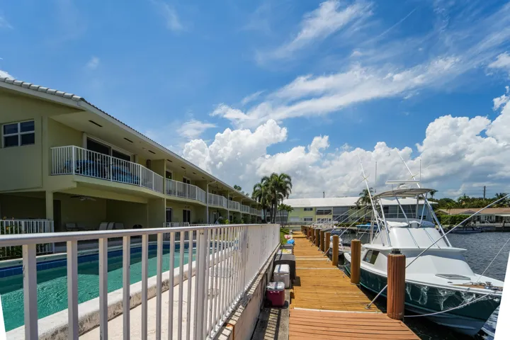 Lighthouse Point a-21