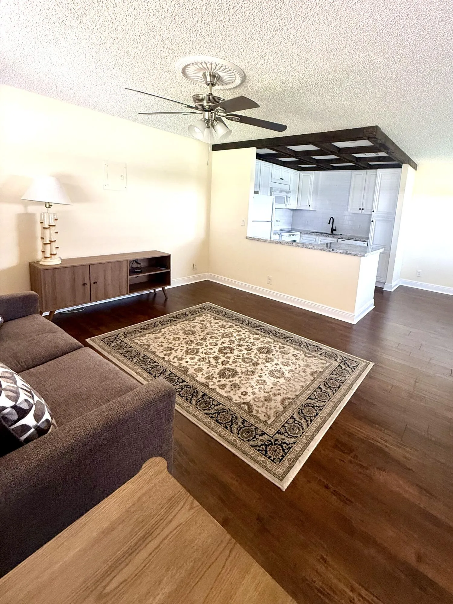 Livingroom3