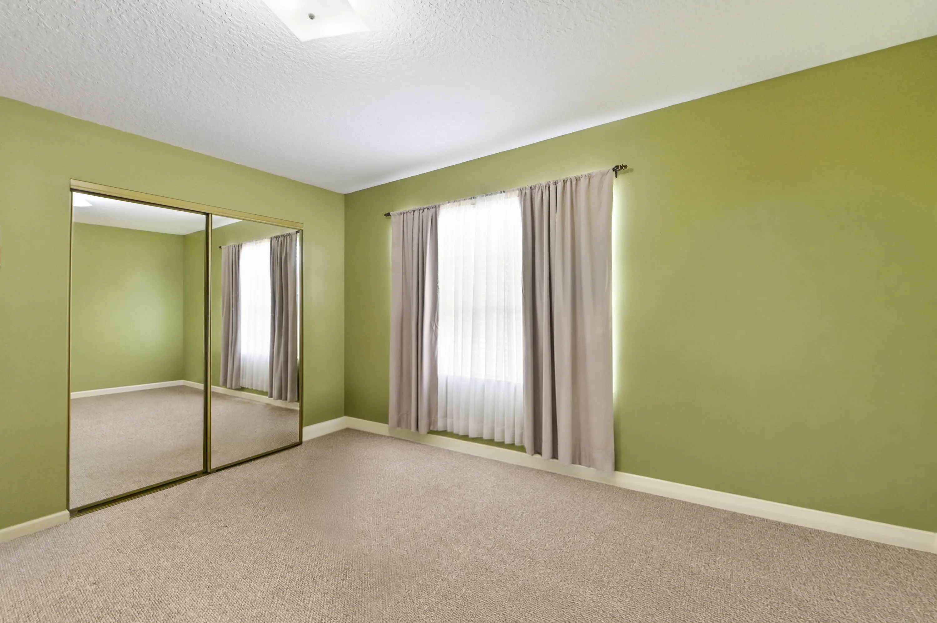 19 Office room 02