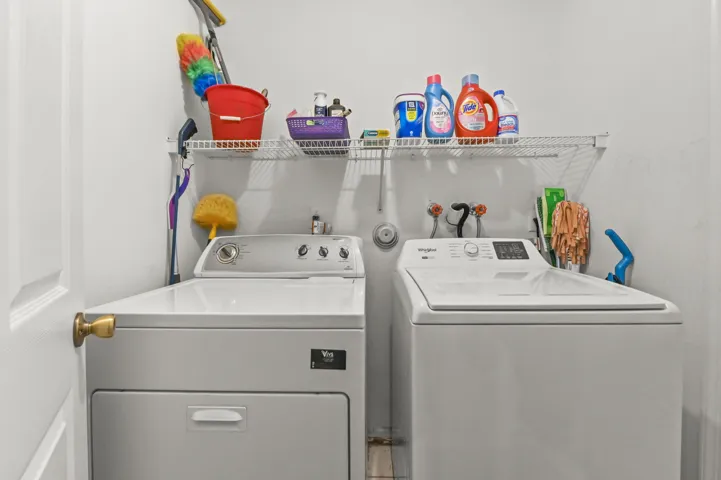 14 Laundry 01