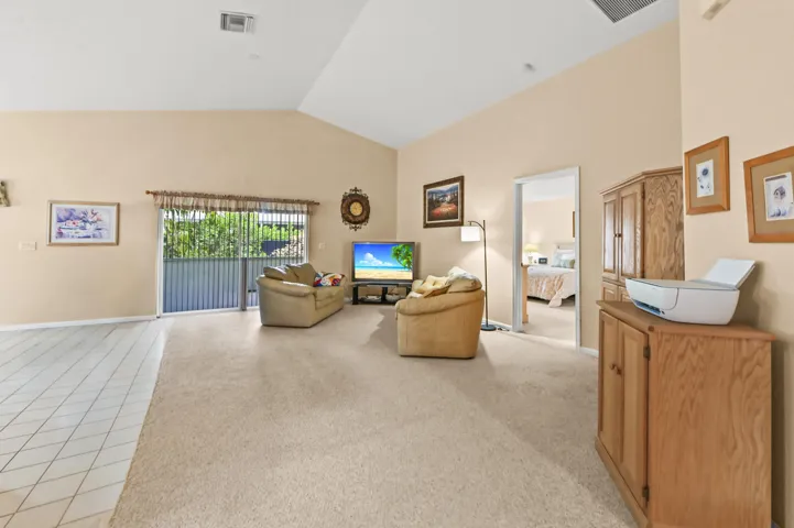 07 Living room 03
