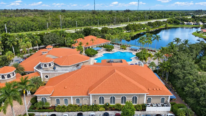 Pool and Clubhouse