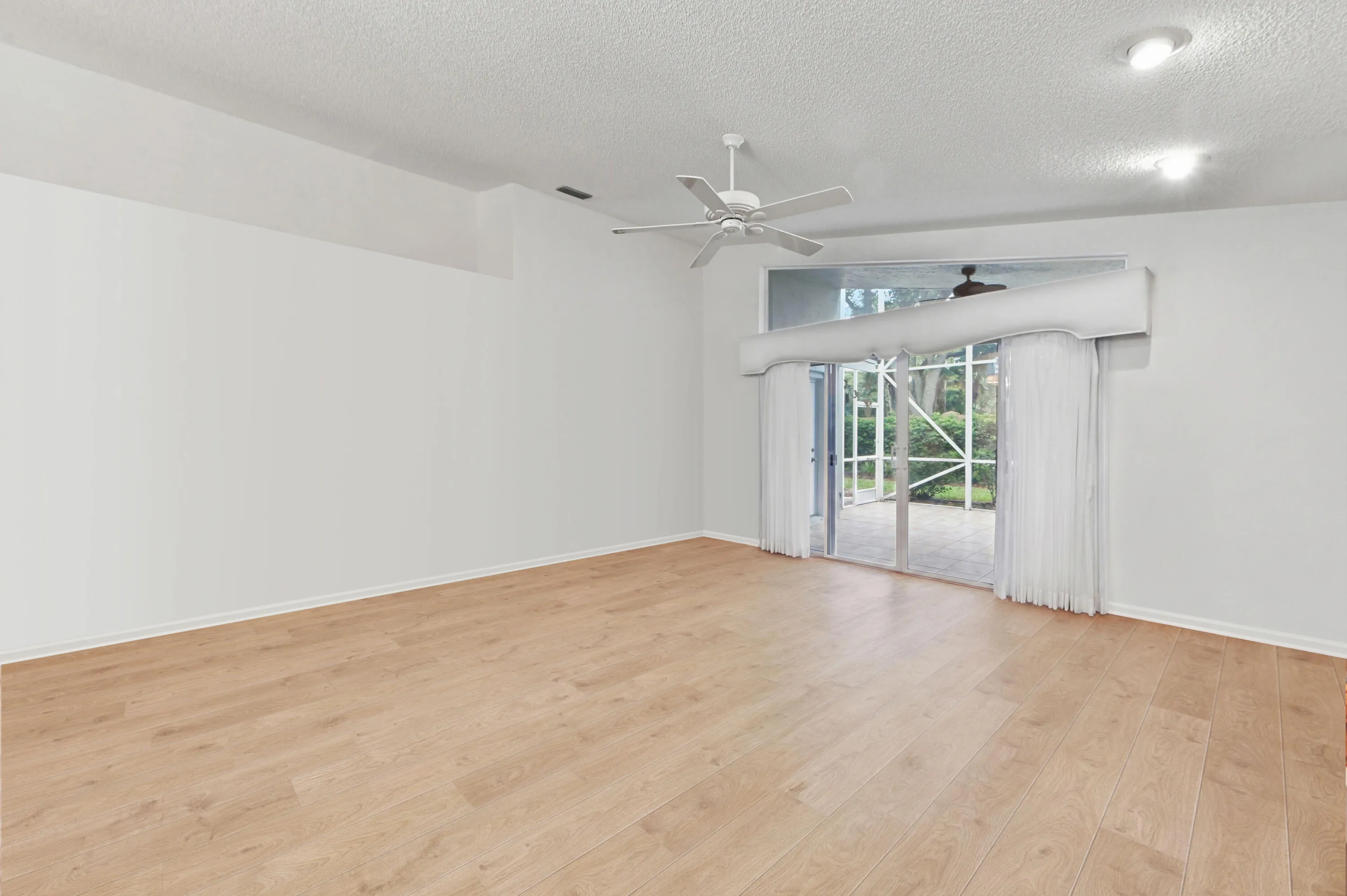 26 Living room 02