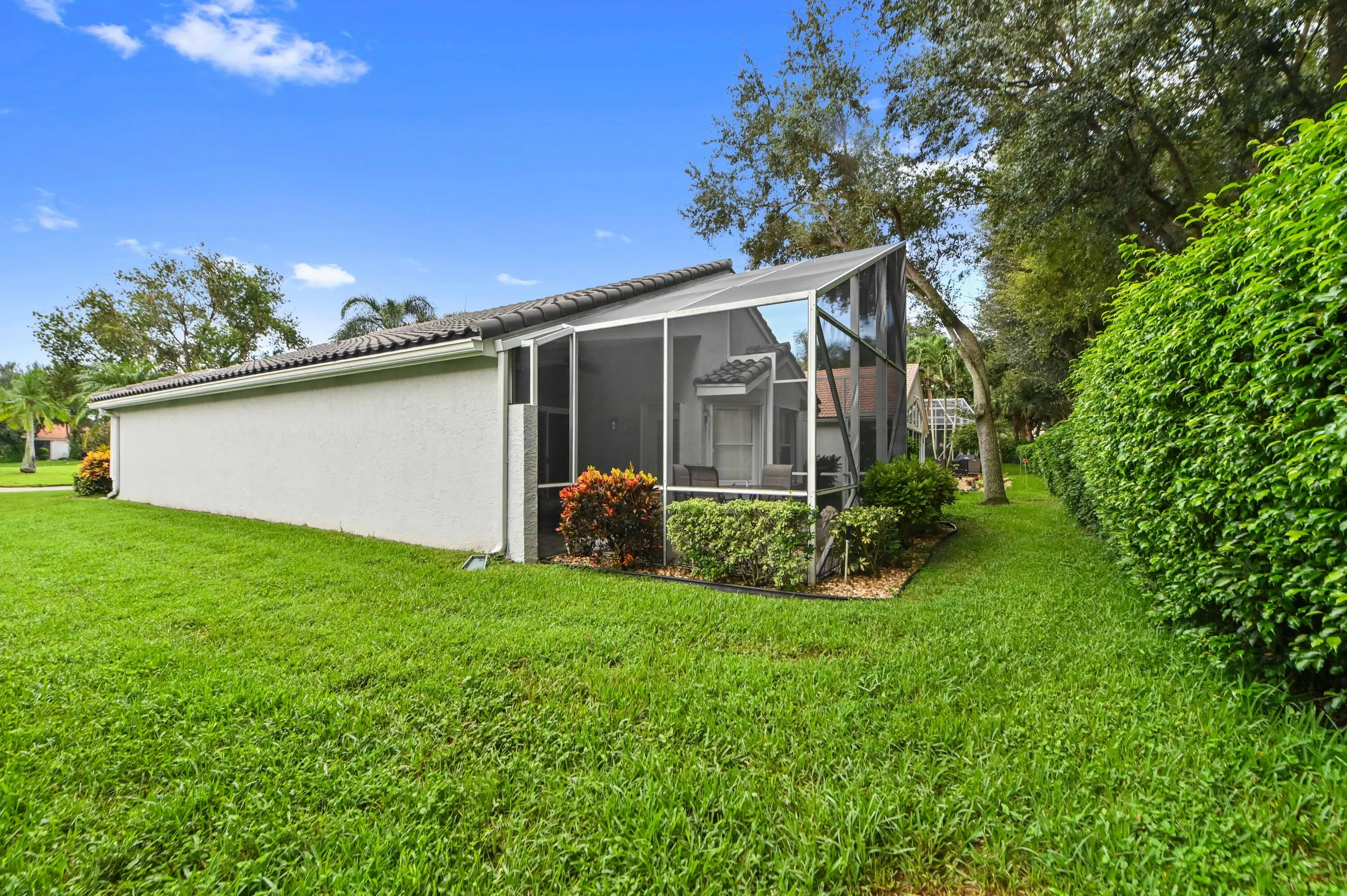 34 backyard 02