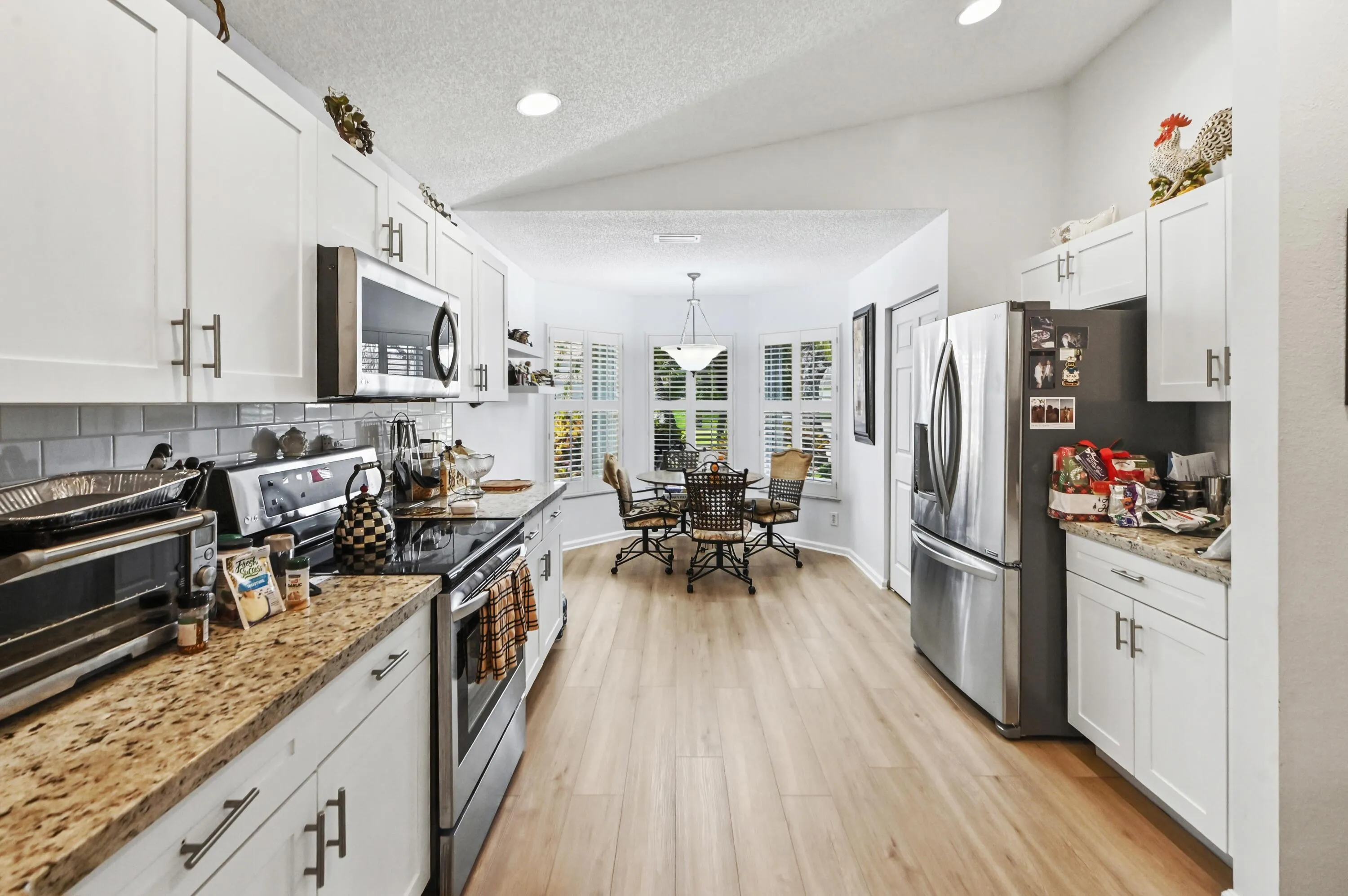 22 Kitchen 03