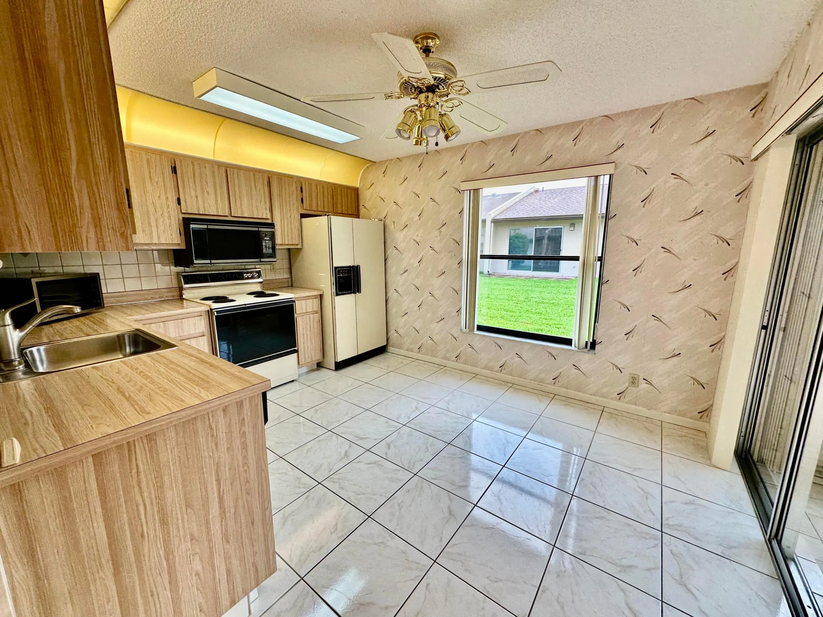 Kitchen with room for a table of 4