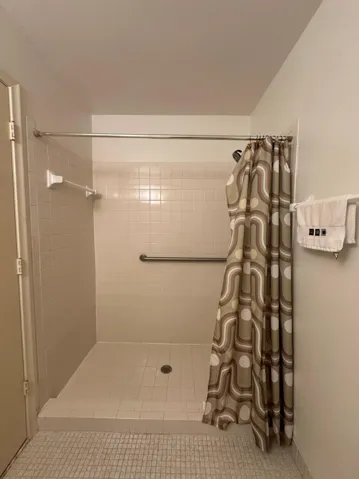 WALK IN SHOWER