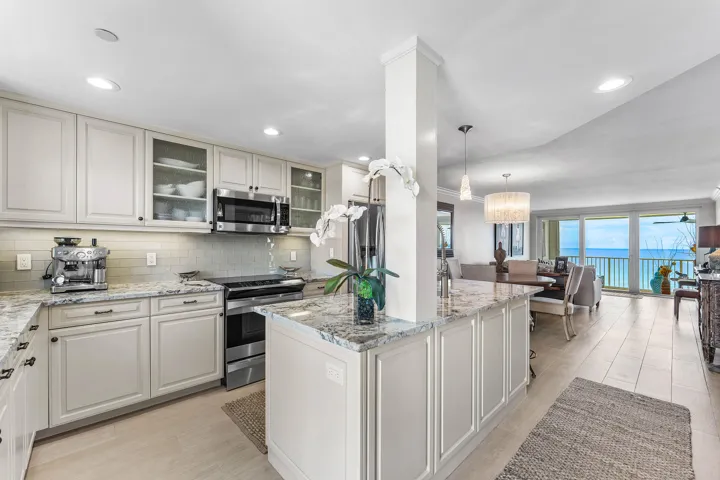 005-3101SouthOceanBoulevard-710-Highland