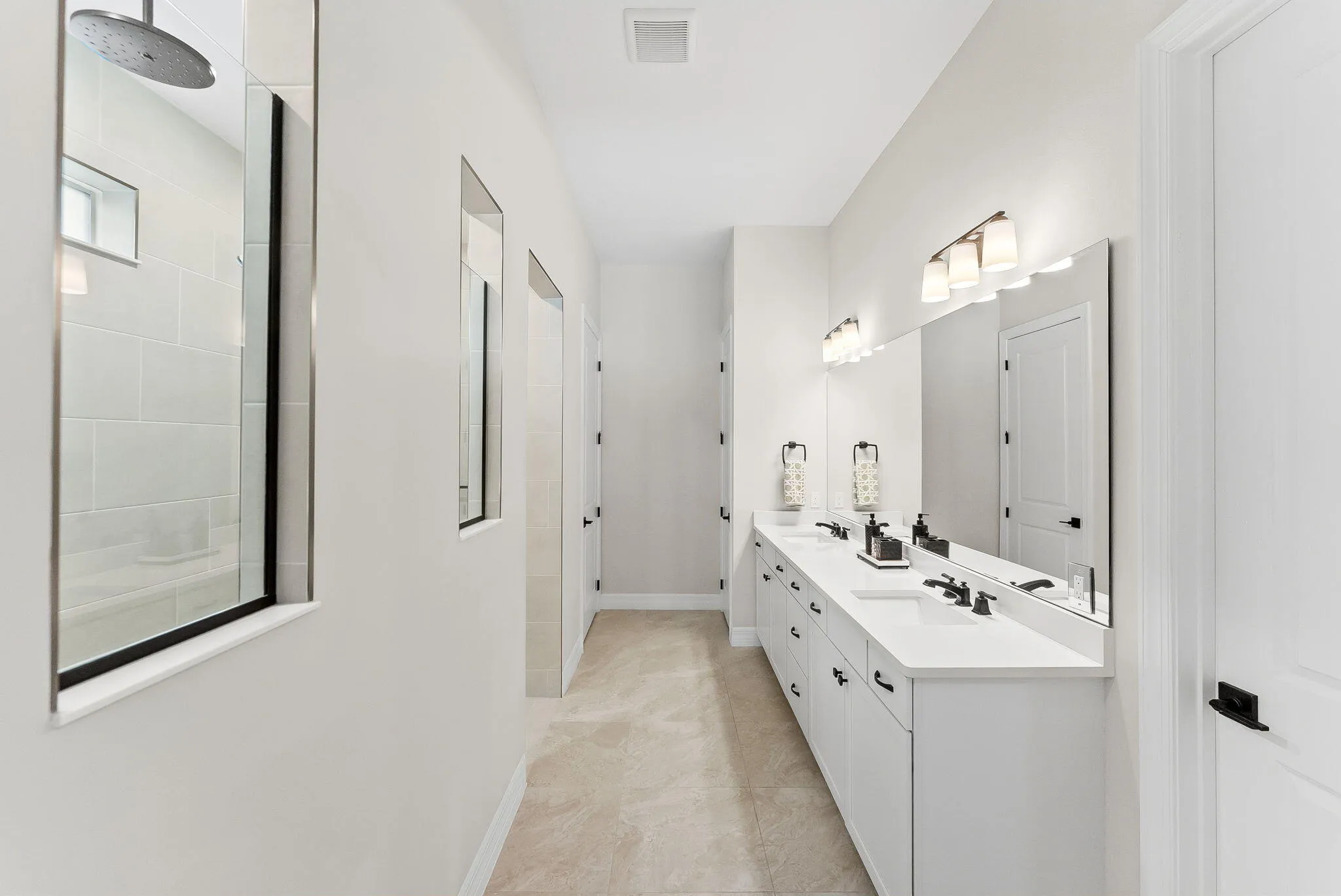 Master bathroom 2