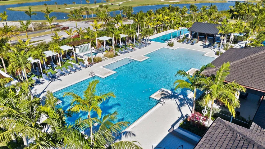 Clubhouse Pool