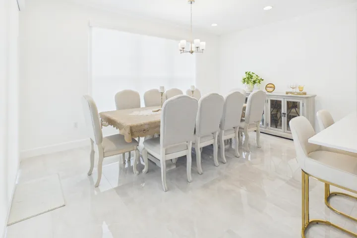 Polished tile flooring with a neutral finish