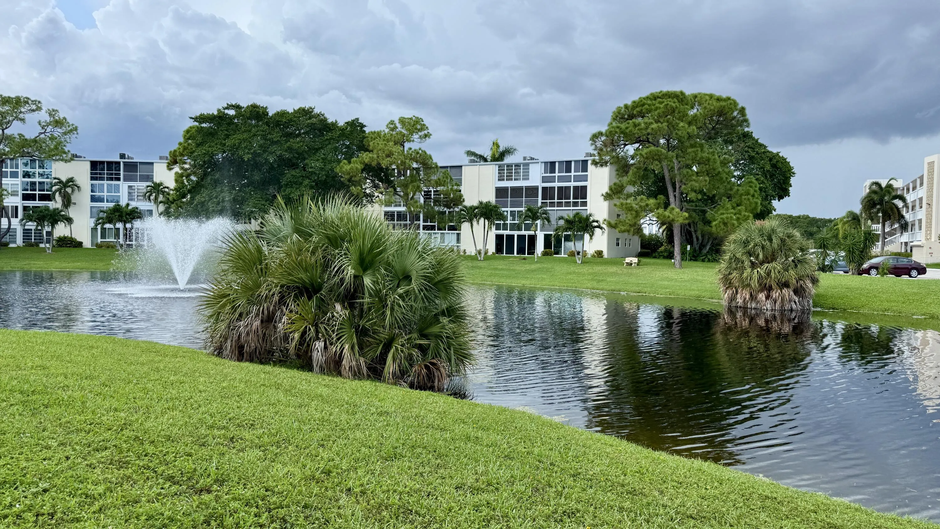 Patio Lake View