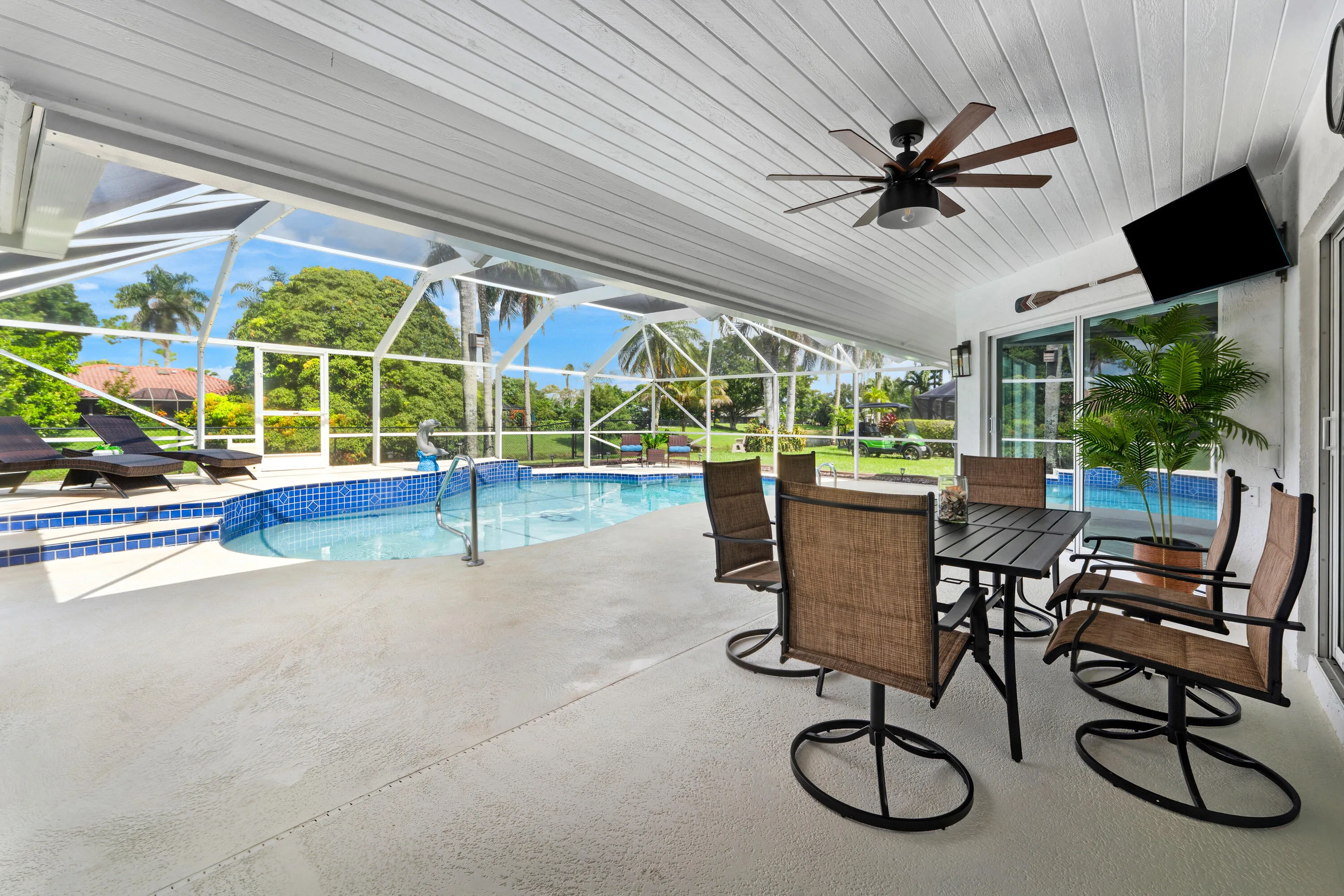 Patio/Pool